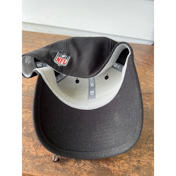 New Era NFL Atlanta Falcons 39Thirty S/M Cap Black & Red Honeycomb Brim Stretch - Picture 4 of 5